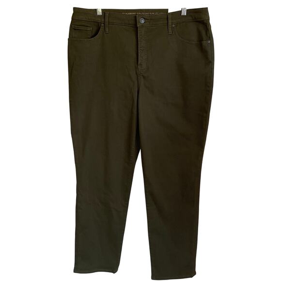 Chico’s NWT So Slimming Girlfriend Slim Leg Ankle Jeans Olive Green Sz 14 Casual - Picture 1 of 9